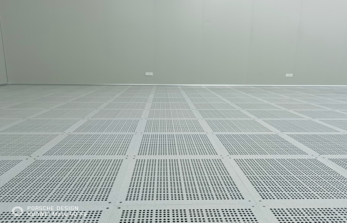 Semiconductor cleanroom raised return floor detail for airflow zoning and pressure control